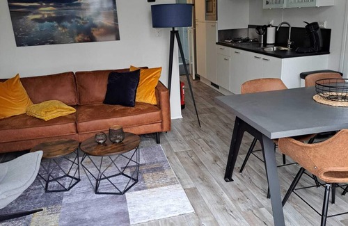 Municipality of Dronten Chalet De Esquí | Gemütliches Holland-beachhouse 40m² mit Garten, Blick Aufs Wasser im Ferienpark