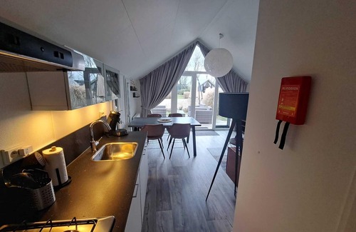 Municipality of Dronten Chalet De Esquí | Gemütliches Holland-beachhouse 40m² mit Garten, Blick Aufs Wasser im Ferienpark