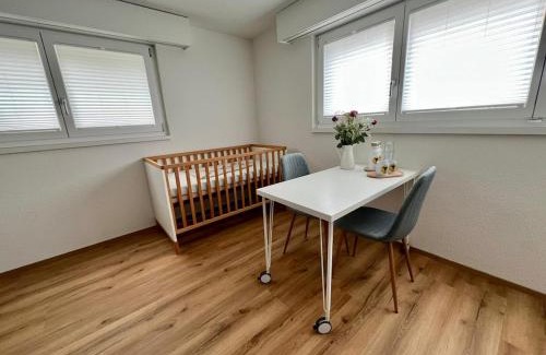 Buerglen Apartamento | Gemütliches Studio mit Sitzplatz