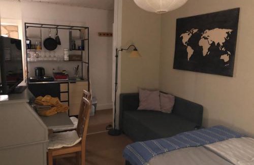 Krempe Casa | Gemütliches Zimmer - bahnhofsnah, ruhig & nahe Hamburg