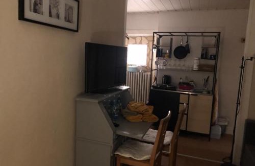 Krempe Casa | Gemütliches Zimmer - bahnhofsnah, ruhig & nahe Hamburg