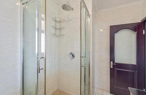 Greater Johannesburg Metropolitan Area Apartamento | Gem in Fourways , Modern 2-Bed Apartment