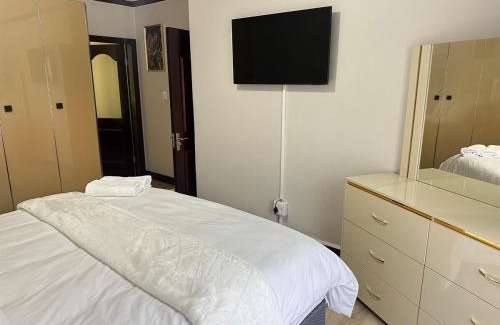 Greater Johannesburg Metropolitan Area Apartamento | Gem in Fourways , Modern 2-Bed Apartment