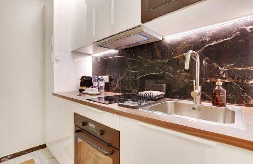 Montmartre Apartamento | GemBnB Luxury Apartment in Paris - Abbesses - Montmartre