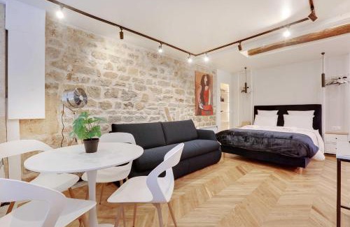 Montmartre Apartamento | GemBnB Luxury Apartment in Paris - Abbesses - Montmartre