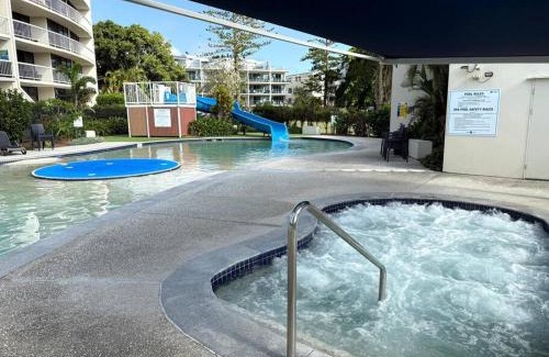 Golden Beach Apartamento | Gemini Resort, 2bedroom Unit19 and carpark Golden Beach, Caloundra