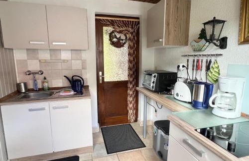 Sieber Casa | Gemuetliches-kleines-Ferienhaeuschen-Nr-3-im-Harz-fuer-max-3-Personen-inkl-Balkon