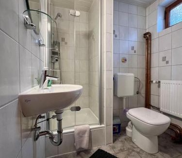 Sieber Casa | Gemuetliches-kleines-Ferienhaeuschen-Nr-3-im-Harz-fuer-max-3-Personen-inkl-Balkon
