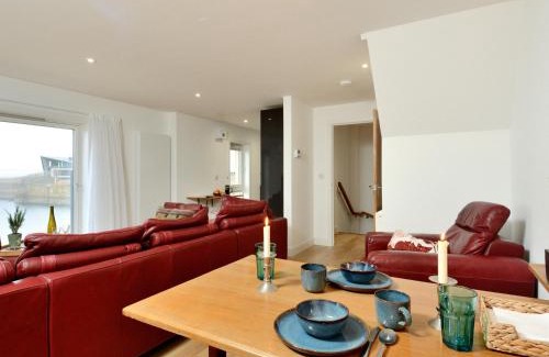 Eyemouth Casa | Generals Yard