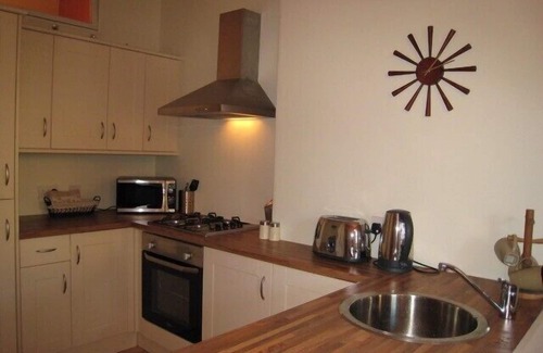Trinity Apartamento | Generously proportioned and quiet georgian style flat close to center