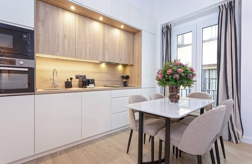 San Vicente Apartamento | Genteel Home Teodosio