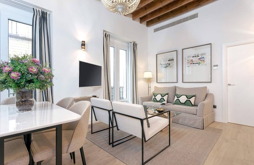 San Vicente Apartamento | Genteel Home Teodosio