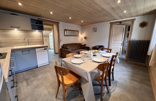 Pers-Jussy Apartamento | Gentianes flat 4 - Apartment 3*** village center, near ski slope for 7/8 people