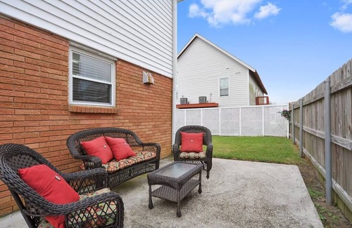 Saint Anthony Casa | Gentilly Jewel New Orleans