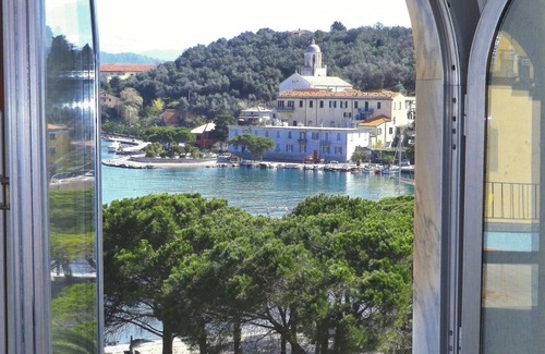 Le Grazie Apartamento | Ático suave con terrazas en el centro de Gulf of Poets Le Grazie Portovenere