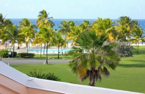 Estate Salt River Condominio | 3 dormitorios, 3 baños con encanto con vista al mar, a pocos pasos de la playa