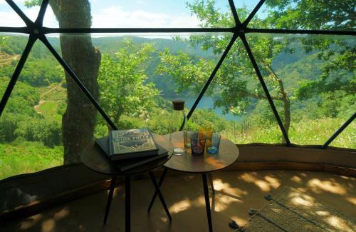 O Savinao Otro | Geodesic Domes with Best Views in Ribeira Sacra