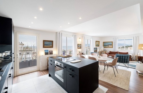 Riou - Petit Juas - Av de Grasse Apartamento | Geoffrey By Terry's Homes