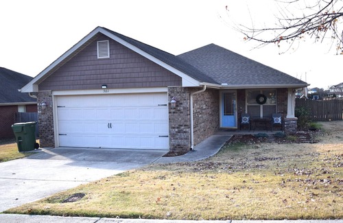Huntsville Casa | Geographical Oddity: Close to Everything! <Convenient to Huntsville and Madison>