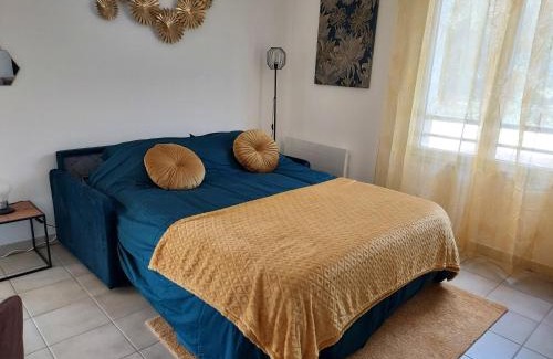 Saint-Georges-sur-Baulche Apartamento | Georges, un appartement au look chic rustique