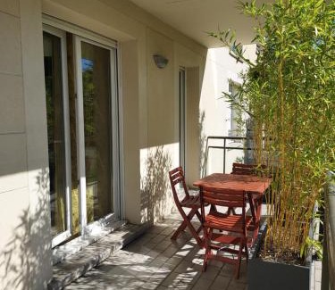 Saint-Georges-sur-Baulche Apartamento | Georges, un appartement au look chic rustique