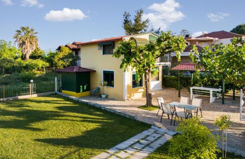 Nei Pori Villa | Georgia's Holiday Home, Panel Hospitality Homes & Villas