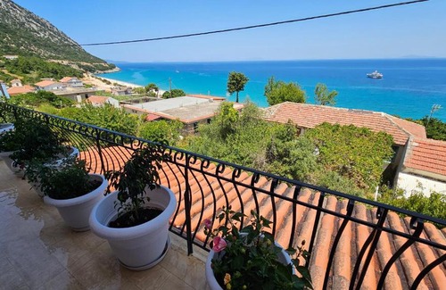 Poros Apartamento | Georgia's Skyview