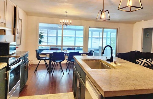 Carling Cabaña | Georgian Bay 3-bdrm lakefront Main House