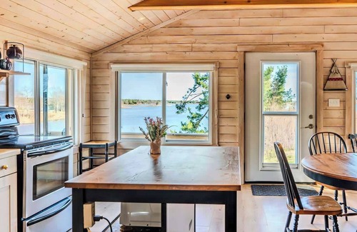 Carling Cabina | Georgian Bay Lakeview Cottage - Rockwood #5