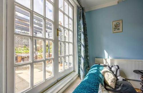 Herne Bay Casa | Georgian home on the beach great for families !