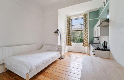 Clifton Casa | Georgian Shared House No'64 - By Clifton Short Lets
