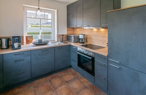 Dornumergrode Casa | Gepflegtes Reihenendhaus Leuchtturm mit Garten