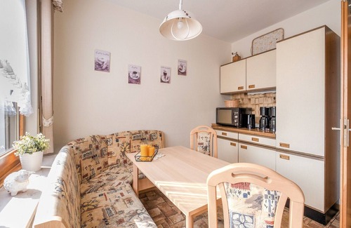 Titmaringhausen Apartamento | Amplio apartamento junto al bosque