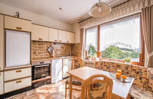 Titmaringhausen Apartamento | Amplio apartamento junto al bosque