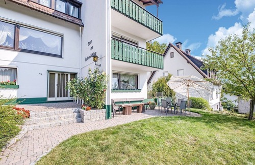 Titmaringhausen Apartamento | Amplio apartamento junto al bosque