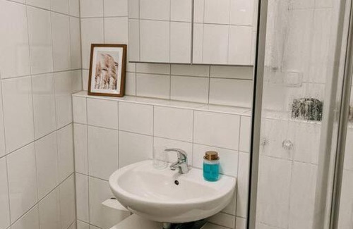 Frohnhausen Apartamento | Geräumig, zentral, Messe nah! BE1R