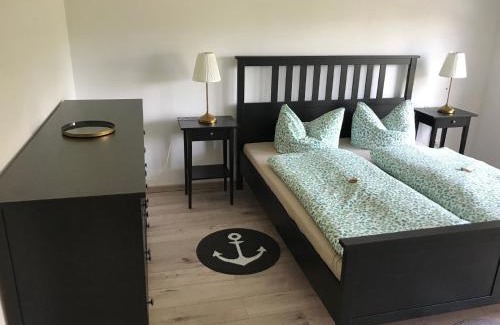 Trassenheide Apartamento | Geräumige Ferienwohnung Mit Eigener Terrasse