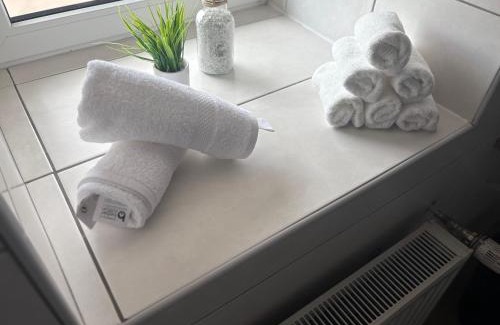 Oberdorla Apartamento | Geräumige Ferienwohnung - ideal für Monteure in Förderstedt, Staßfurt
