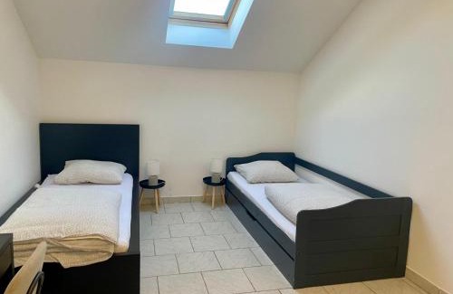Dueren Apartamento | Geräumige gemütliche Ferienwohnung in Düren-Nähe Köln und Aachen