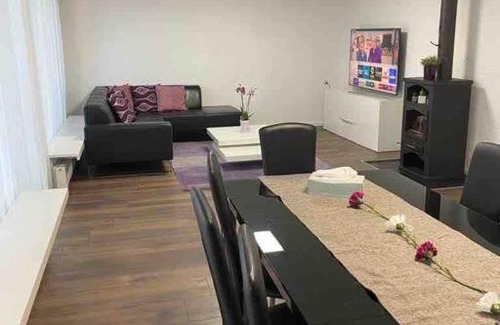 Hunzenschwil Apartamento | Geräumige Wohnung im Schweizer Vekehrspunkt