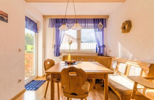 Unterrodach Apartamento | Geräumige Wohnung mit Grill