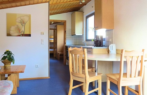 Bad Wildungen Casa | Geräumiges Ferienhaus im Kellerwal mit Terrasse