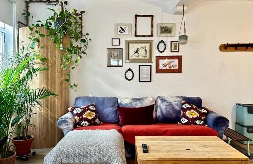 Innenstadt Apartamento | Geräumiges Studio in der Altstadt mit Küche & Kingsize Bett Come In