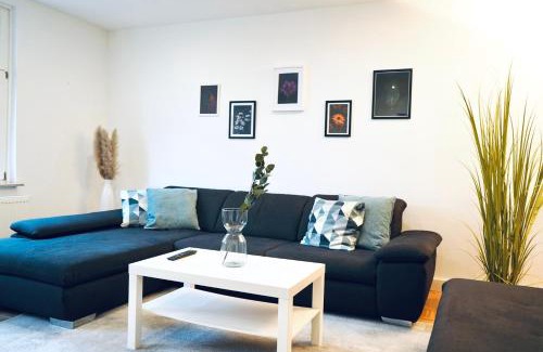 Wolfsburg Apartamento | Geräumiges Wohnen für 7 Personen- Parkplatz- Waschmaschine- 3 Schlafzimmer