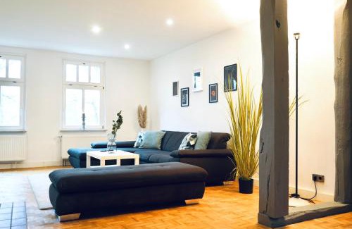 Wolfsburg Apartamento | Geräumiges Wohnen für 7 Personen- Parkplatz- Waschmaschine- 3 Schlafzimmer