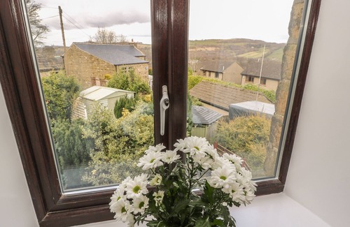 Hepworth Cabaña | GERALDENE, romantic, character holiday cottage in Holmfirth