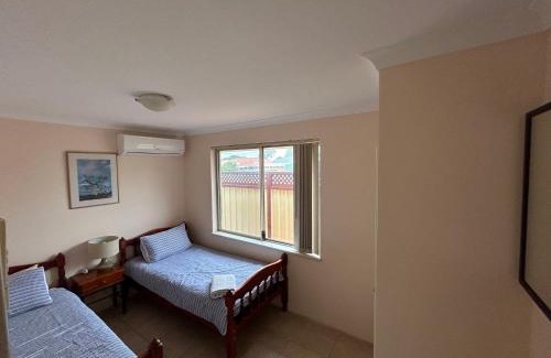 Wonthella Casa | Geraldton Luxury Vacation Home with free Streaming