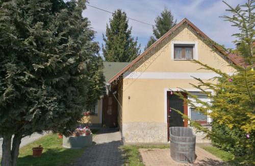 Zirc Apartamento | Gergely Vendégház