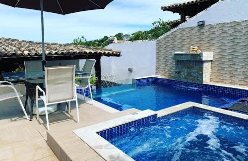 Alto de Buzios Casa | Geribá - piscina de vidro com hidromassagem - 12 pessoas