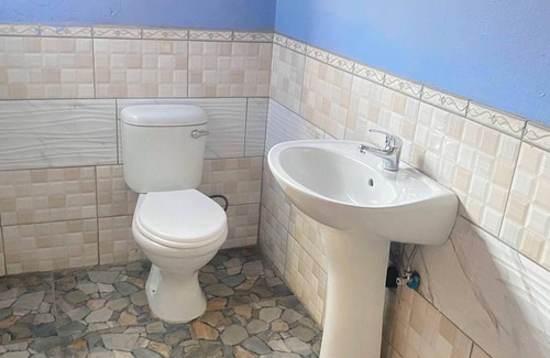 Germiston Apartamento | Germiston Destiny Guesthouse We are ready to meet your needs.